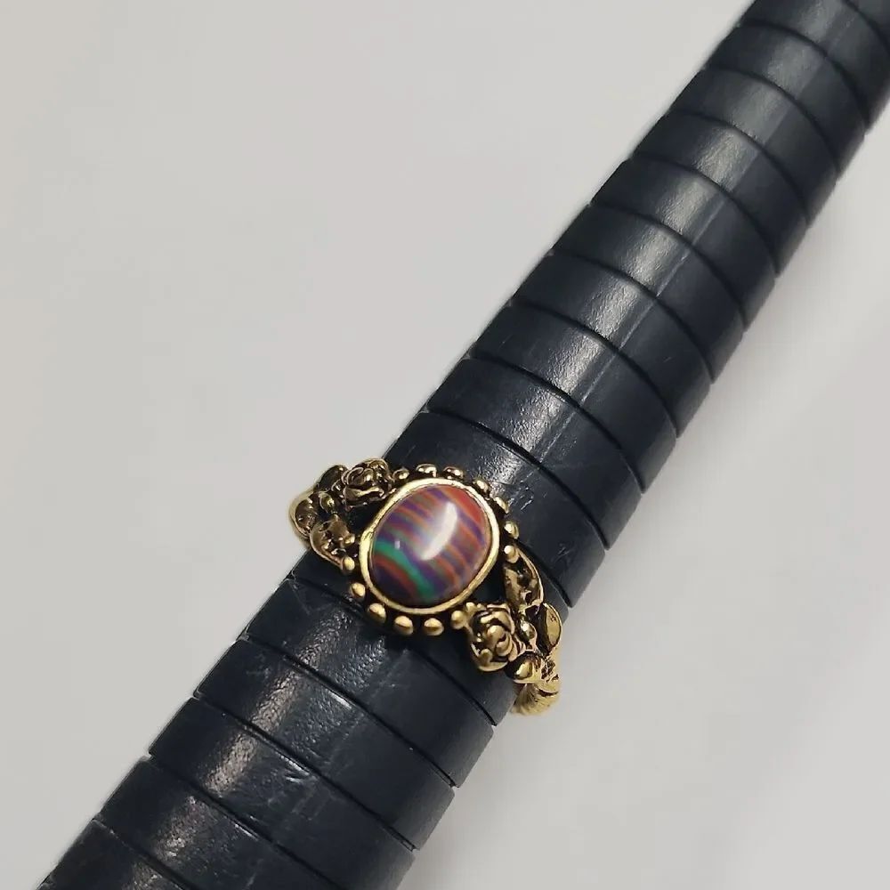 Gold Tone Multicolor Center Ring Size 7.5